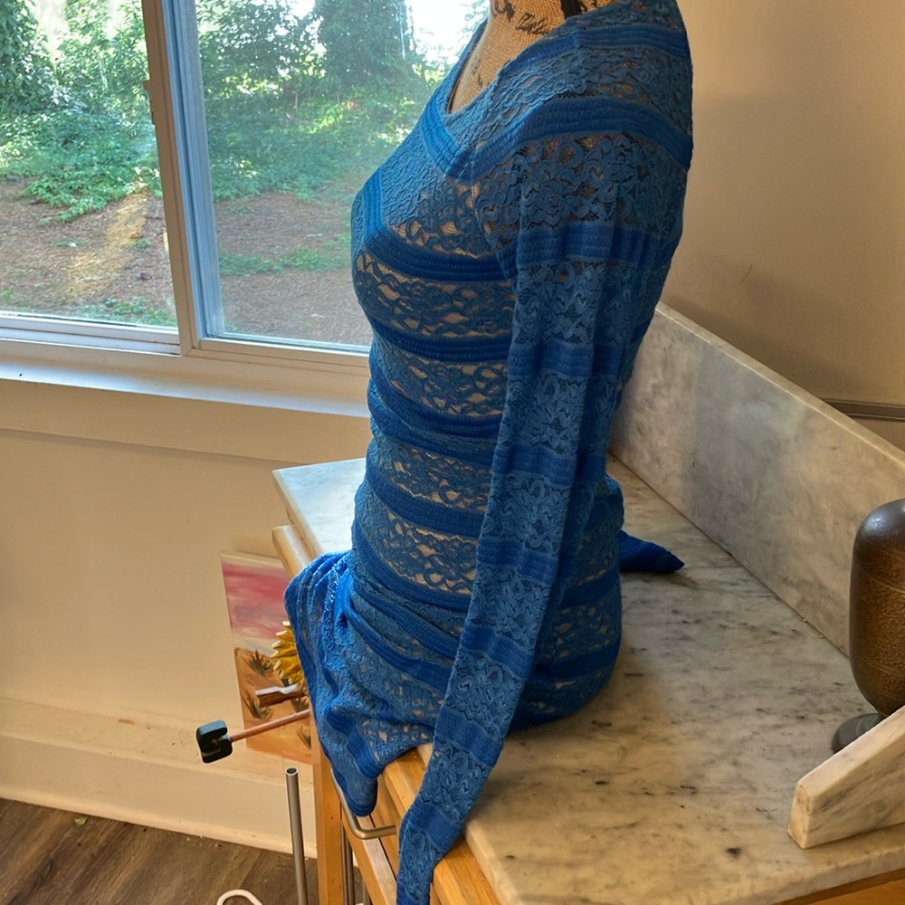 Bebe Blue Lace Dress with Long Sleeves Gorgeous Body-con Stretchy S - Picture 3 of 16
